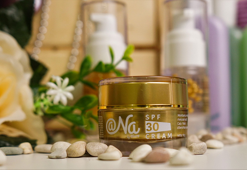 @Na SPF 30 Cream
